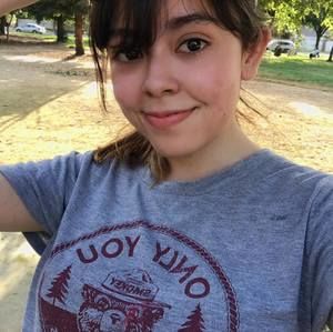 Meet your Posher, Andrea